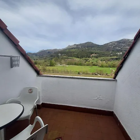 Piso Vistas Al Picu Appartamento Panes